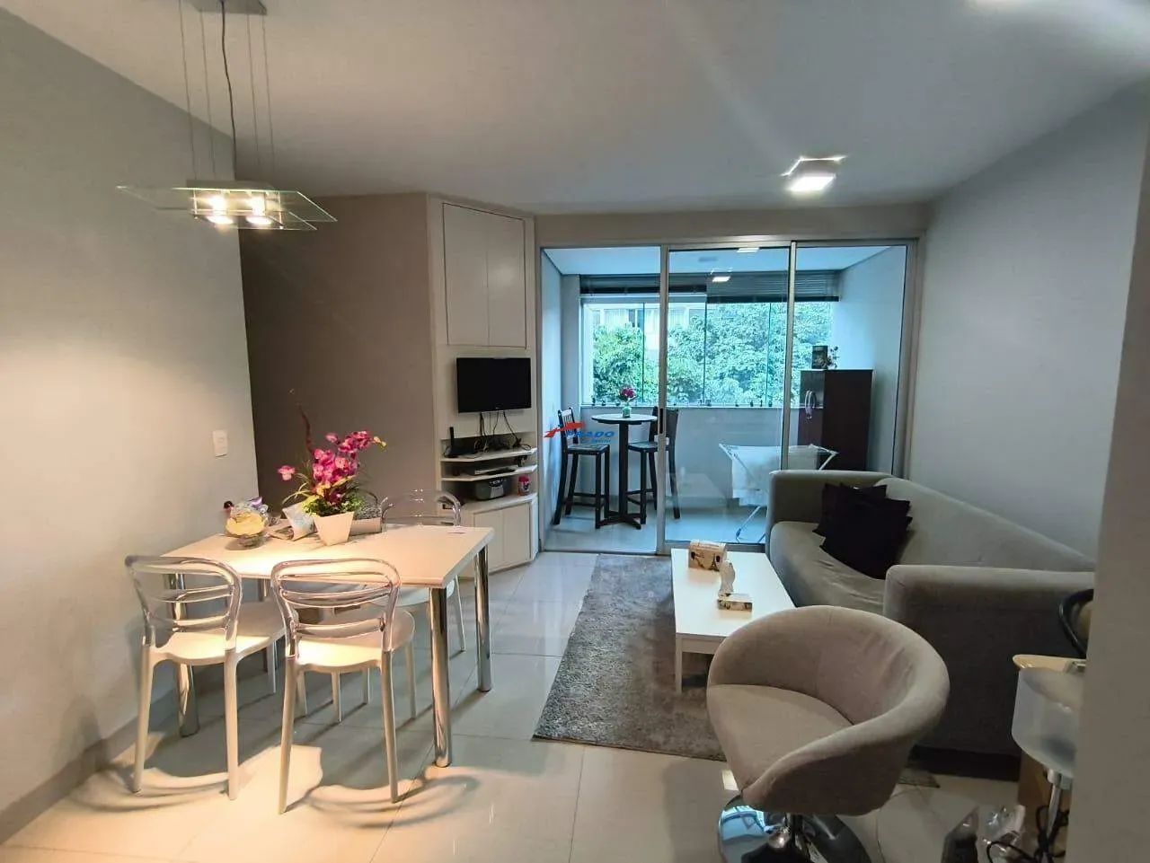 APARTAMENTO 2 QUARTOS, VARANDA, SUÍTE, PORT. 24HS, ACADEMIA, 2 VAGAS - Foto 6