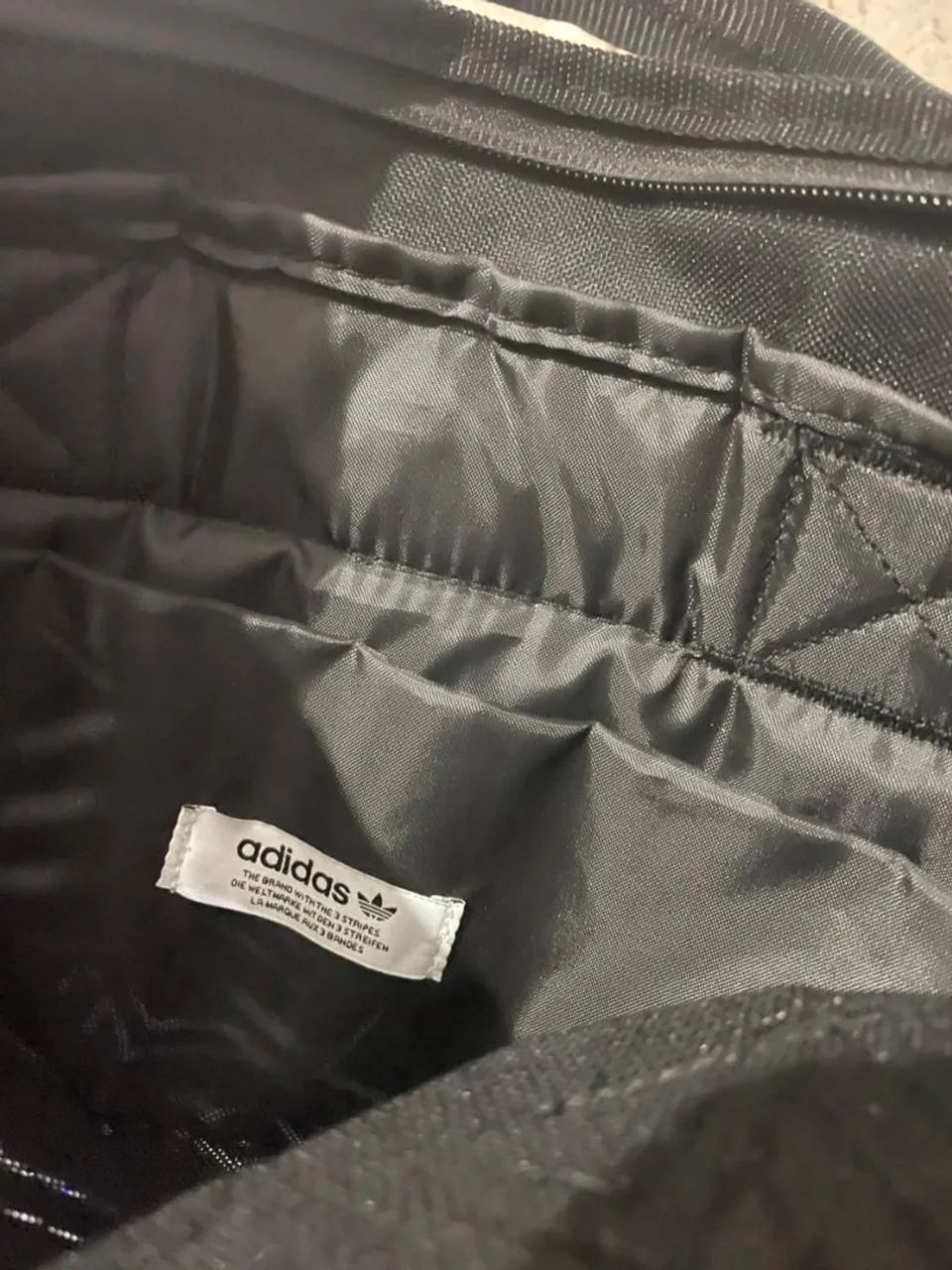 Bolsa/mochila adidas holográfica  - Foto 5
