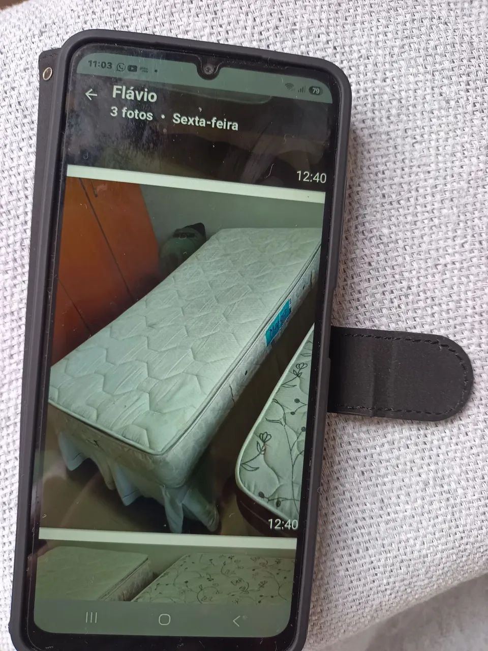 Vendo cama box de solteiro 