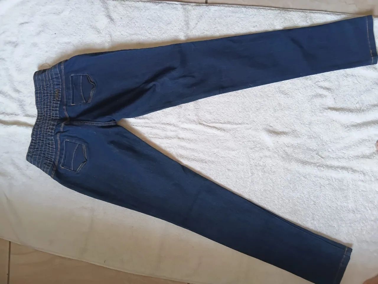 Calça  jeans com lycra  - Foto 3