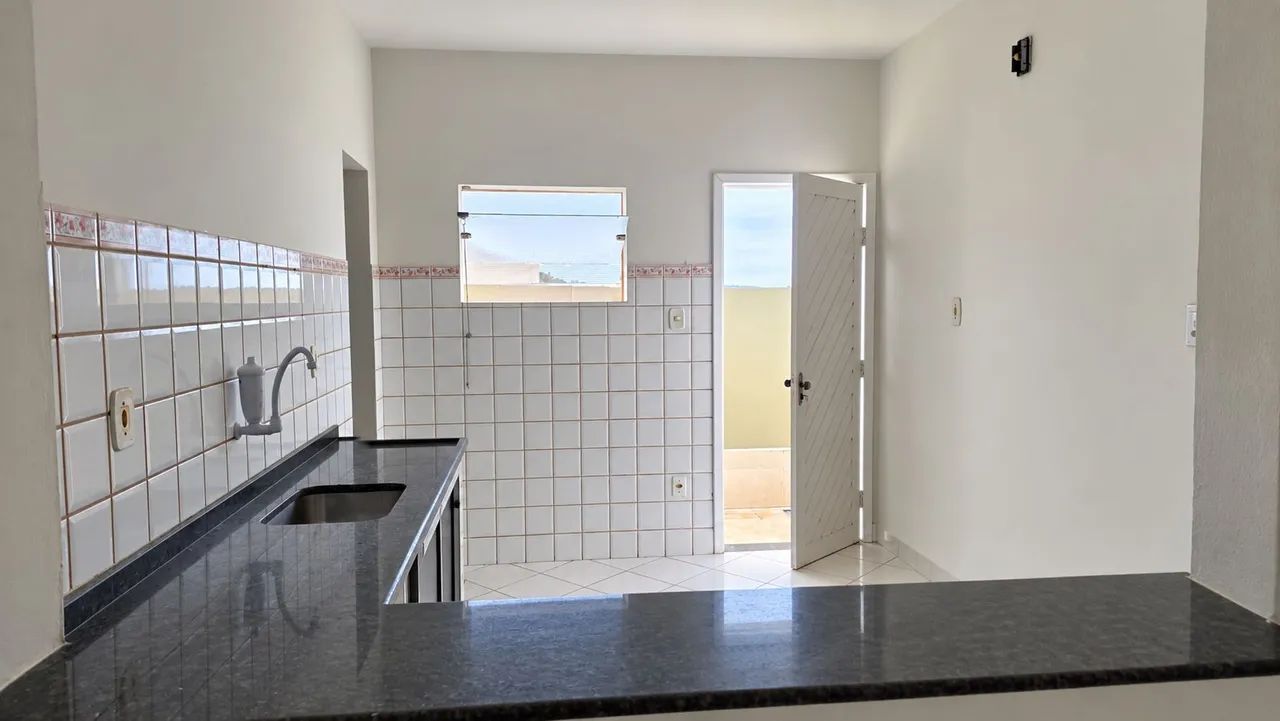 Alugo casa, parte de baixo no Pacheco  - Foto 4