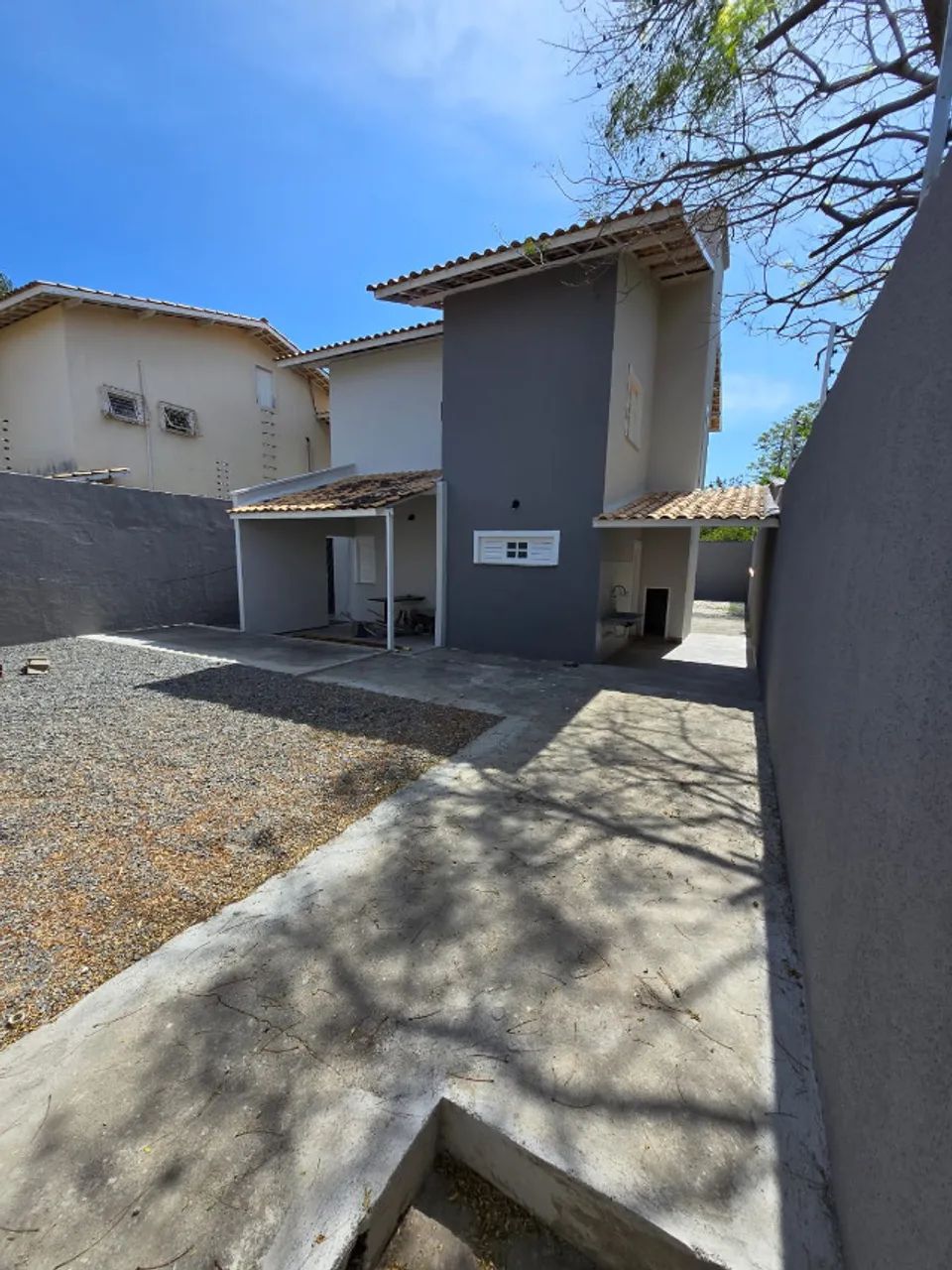Casa duplex com tres quartos sendo dois suítes na Mangabeira - Eusébio  -  173m² - Foto 2