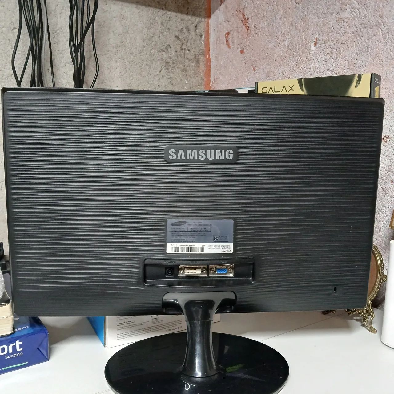 Vendo esse munitor Samsung 22polegatas polegadas  - Foto 3
