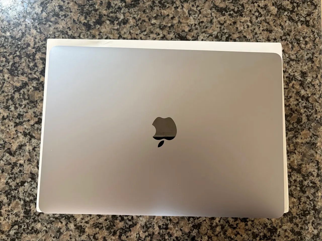 Apple MacBook Air M1 13.3