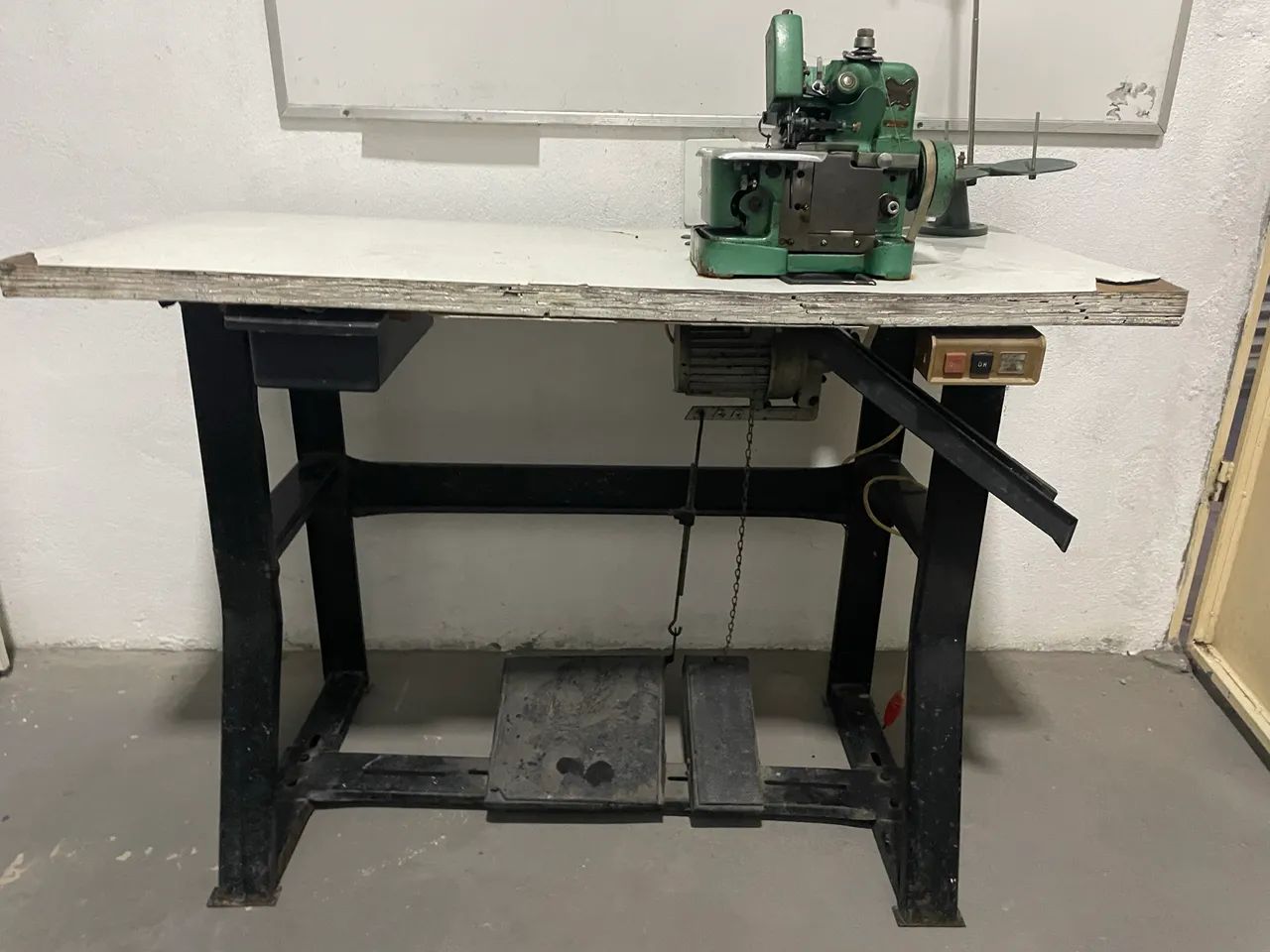 Máquina overloque - Foto 5