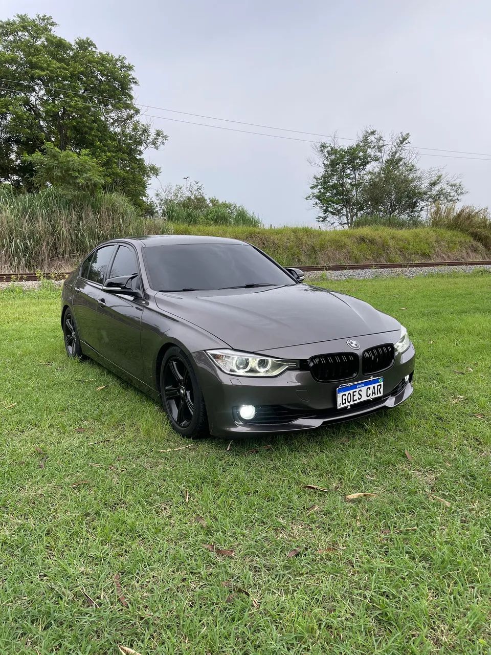 BMW 320I A Modern/sport TB 2.0/a.flex 16V 4P 2013