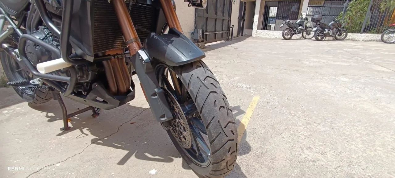 Triumph Tiger Explorer 1200 - Foto 3