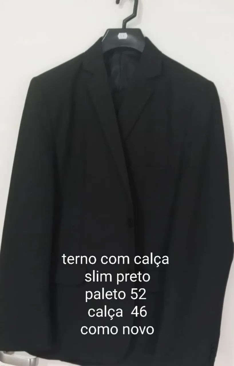 Terno preto slim 52 com calça 46 impecável 