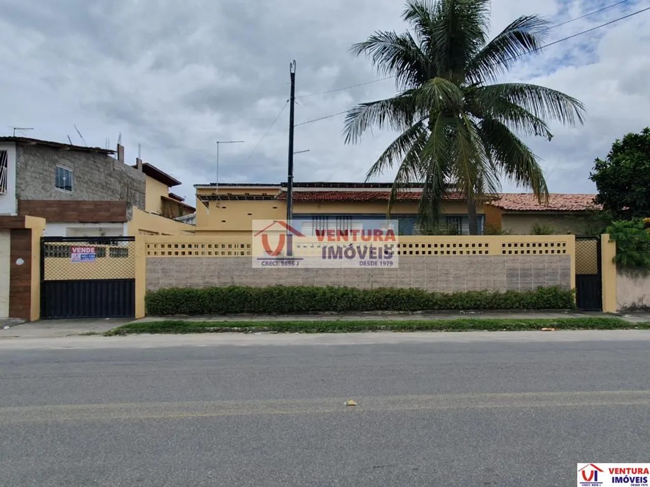 Casa à Venda em Bairro Novo