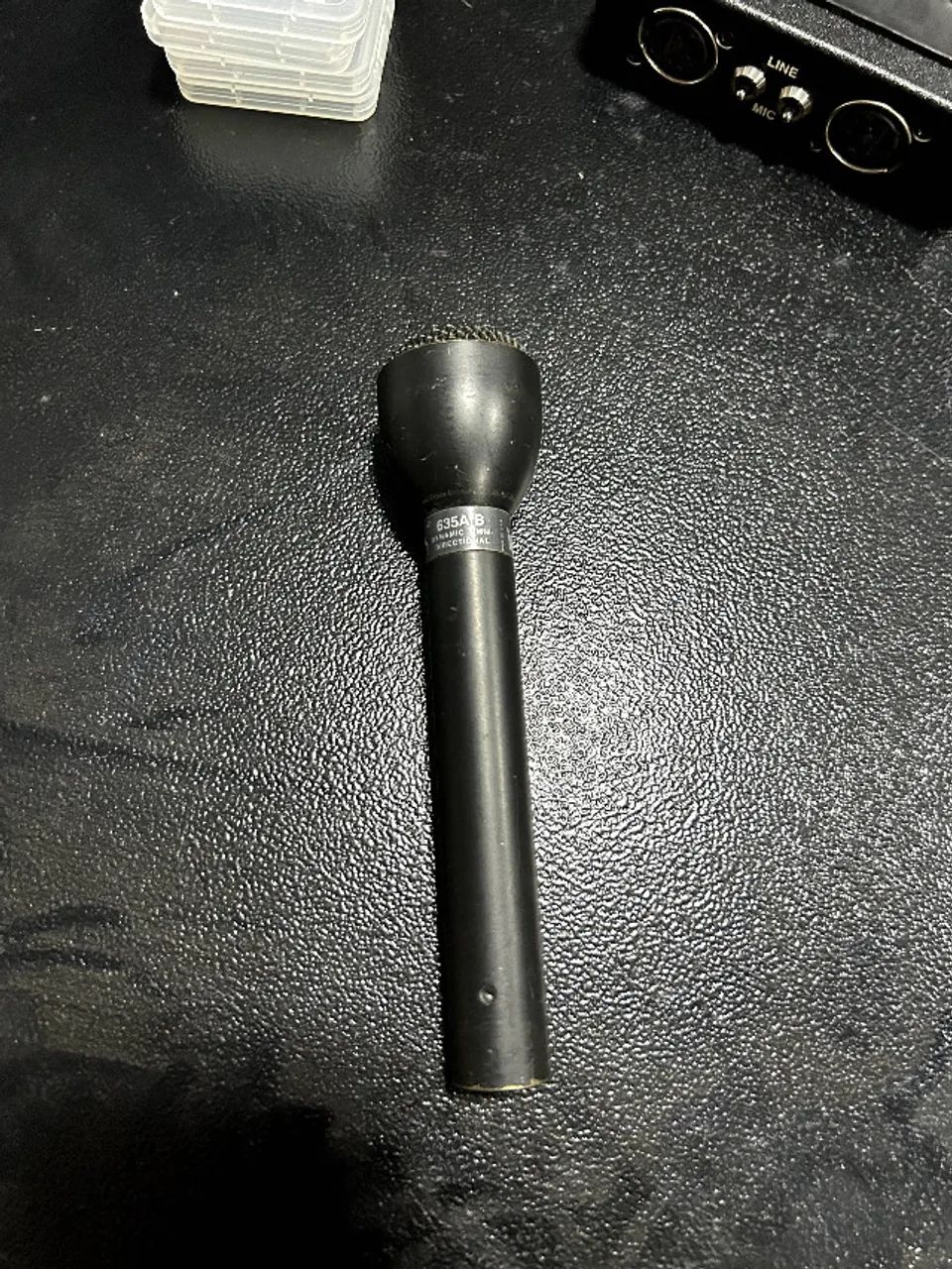 Microfone Electro Voice 635A/B