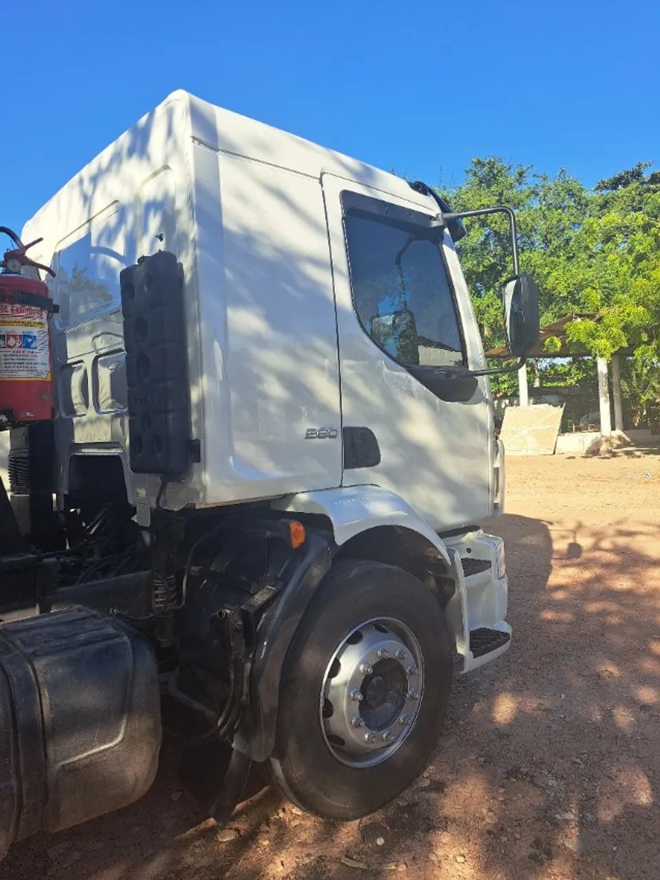 VOLVO VM 260  - Foto 4
