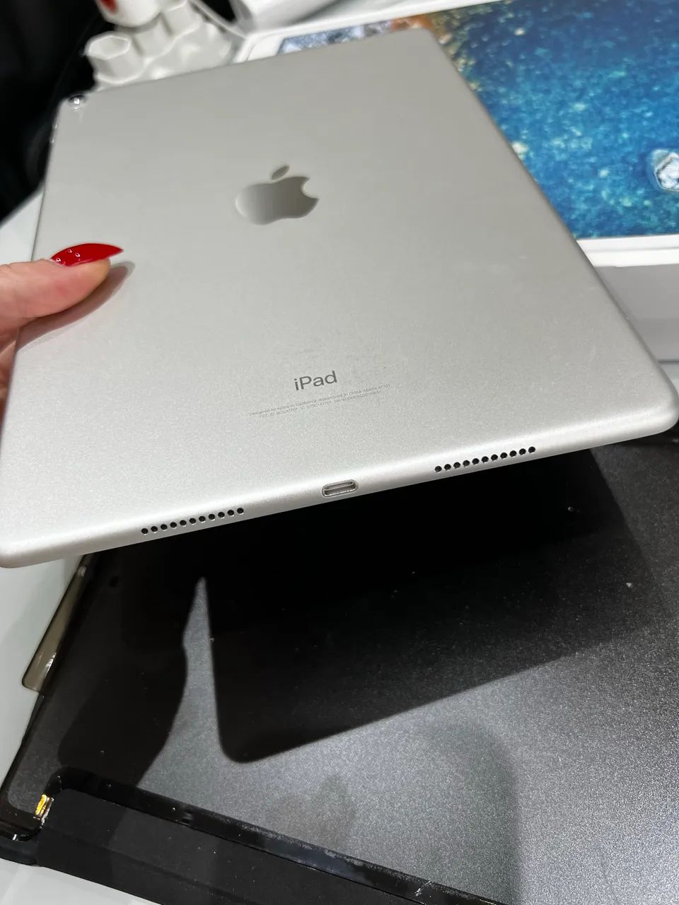 iPad Pro 10.5 256GB Wi-Fi Prata (A1701) + carregador completo e