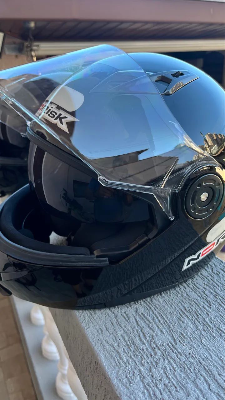 2 capacete Norisk com intercomunicador