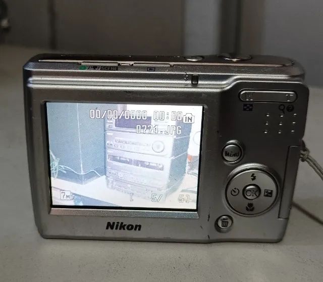 Câmera Digital Nikon Coolpix L14 Ótimo Estado Funcionando