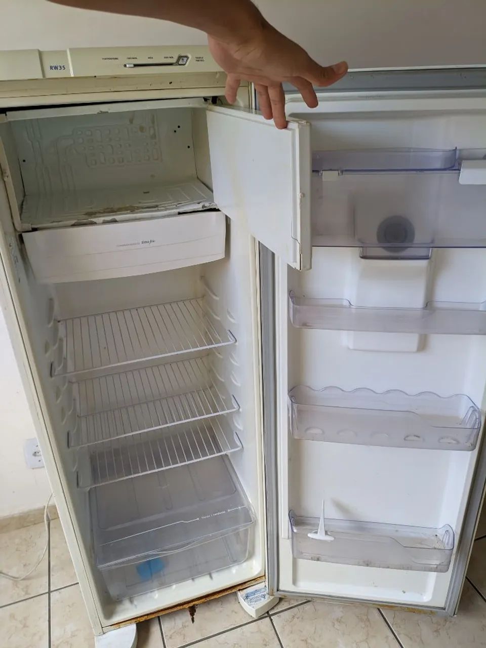 Carcaça de geladeira