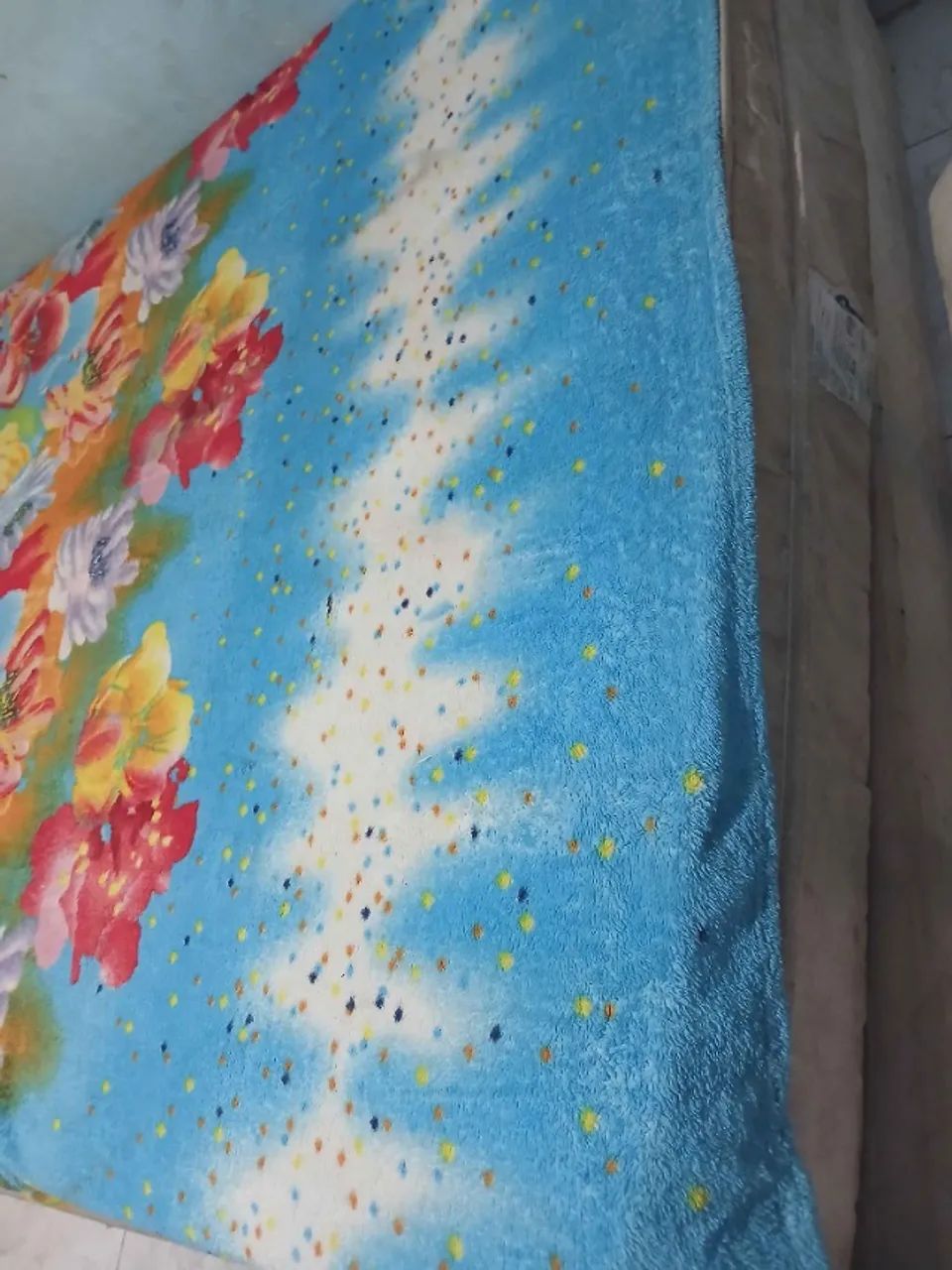 Cama de casal em ótimo estado de uso - Foto 3