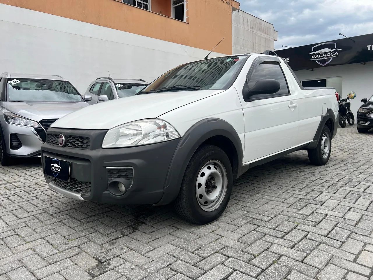 Fiat Strada Working Hard 1.4 Fire Flex 8V CS 2017 - Foto 3