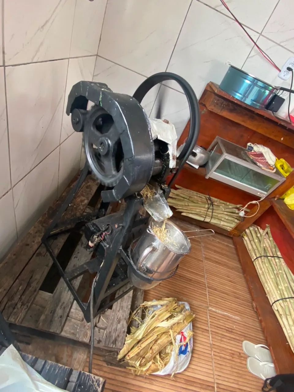ENGENHO / MOEDOR DE CALDO DE CANA - Foto 3
