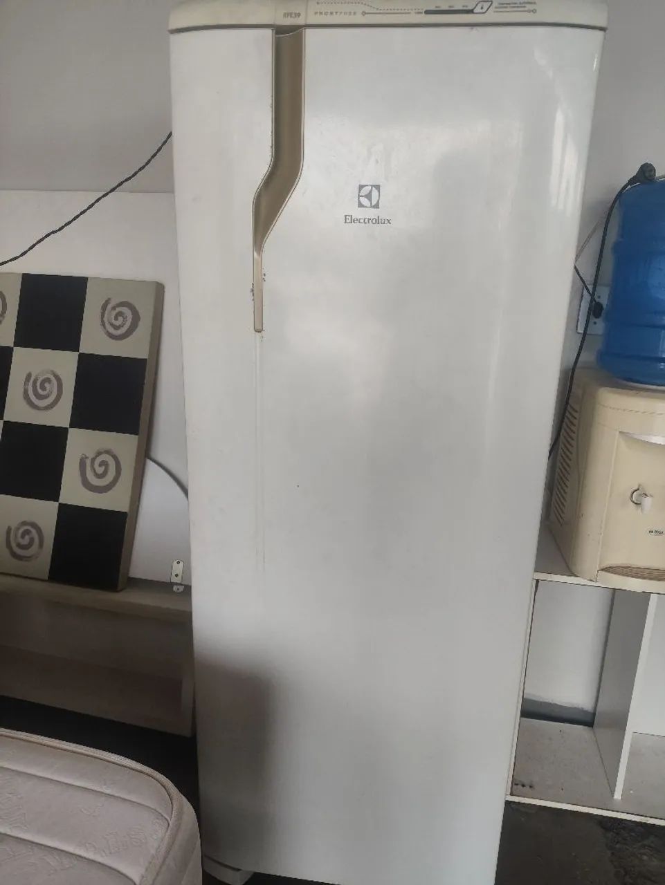 Geladeira Electrolux Frost Free 240L - Foto 6