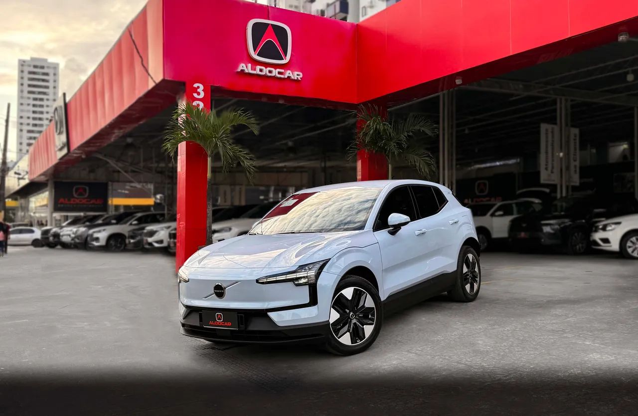 Volvo EX30 E60 Core (elétrico) 2024