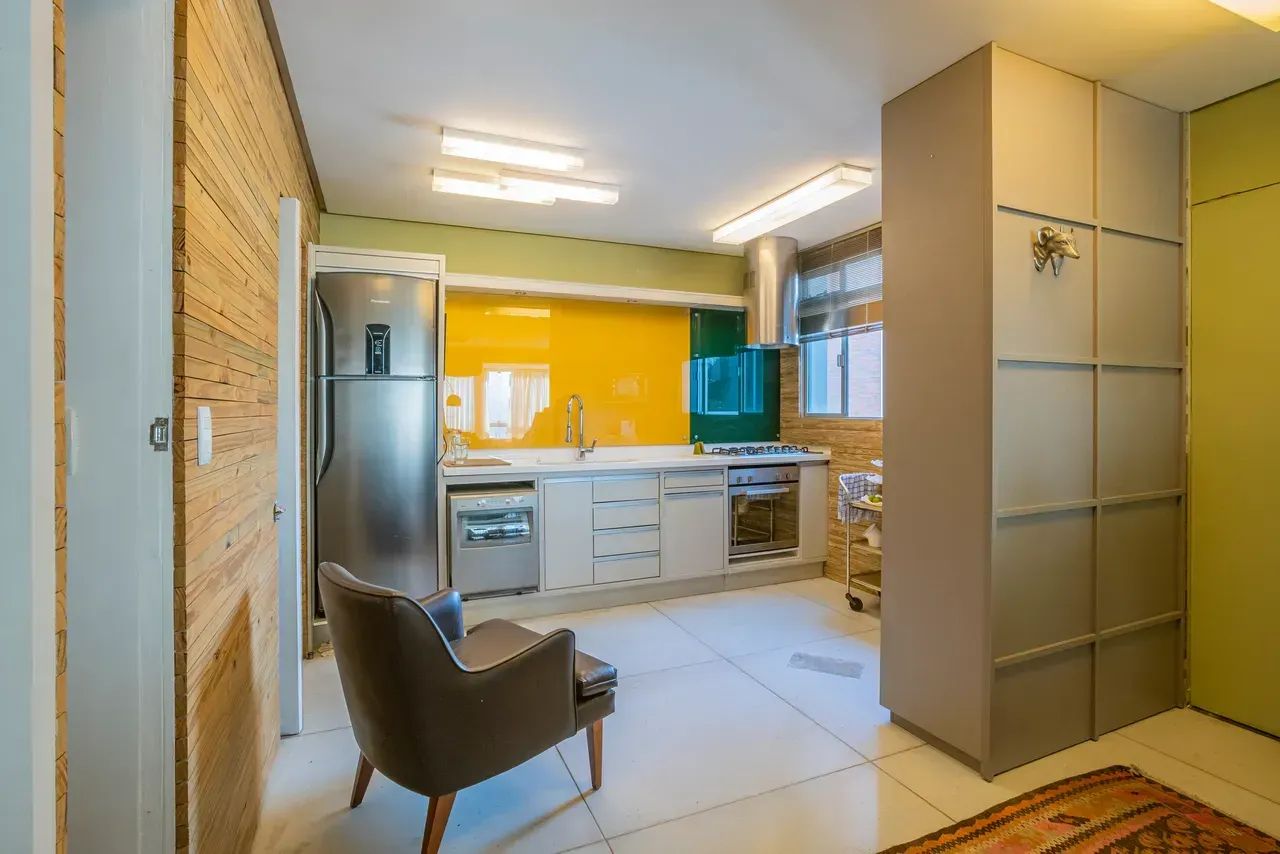 Apartamento com 5 Dormitórios no Centro  Conforto, Espaço e Localização Imbatível - Foto 2