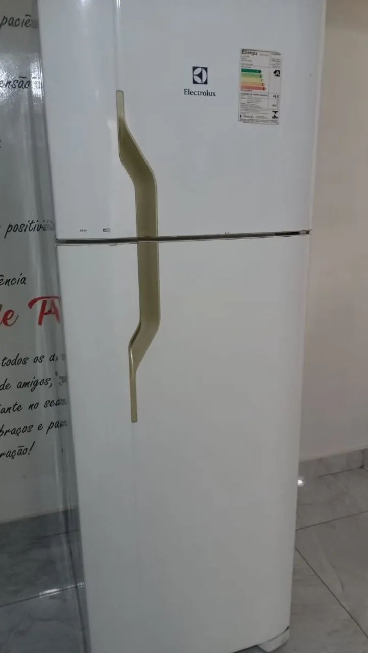 Geladeira usada em bom estado