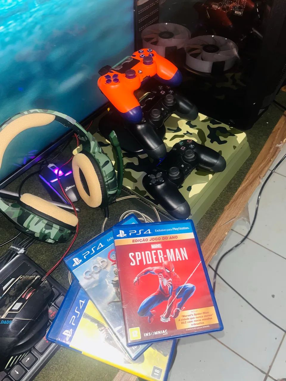 Ps4 slim 1T