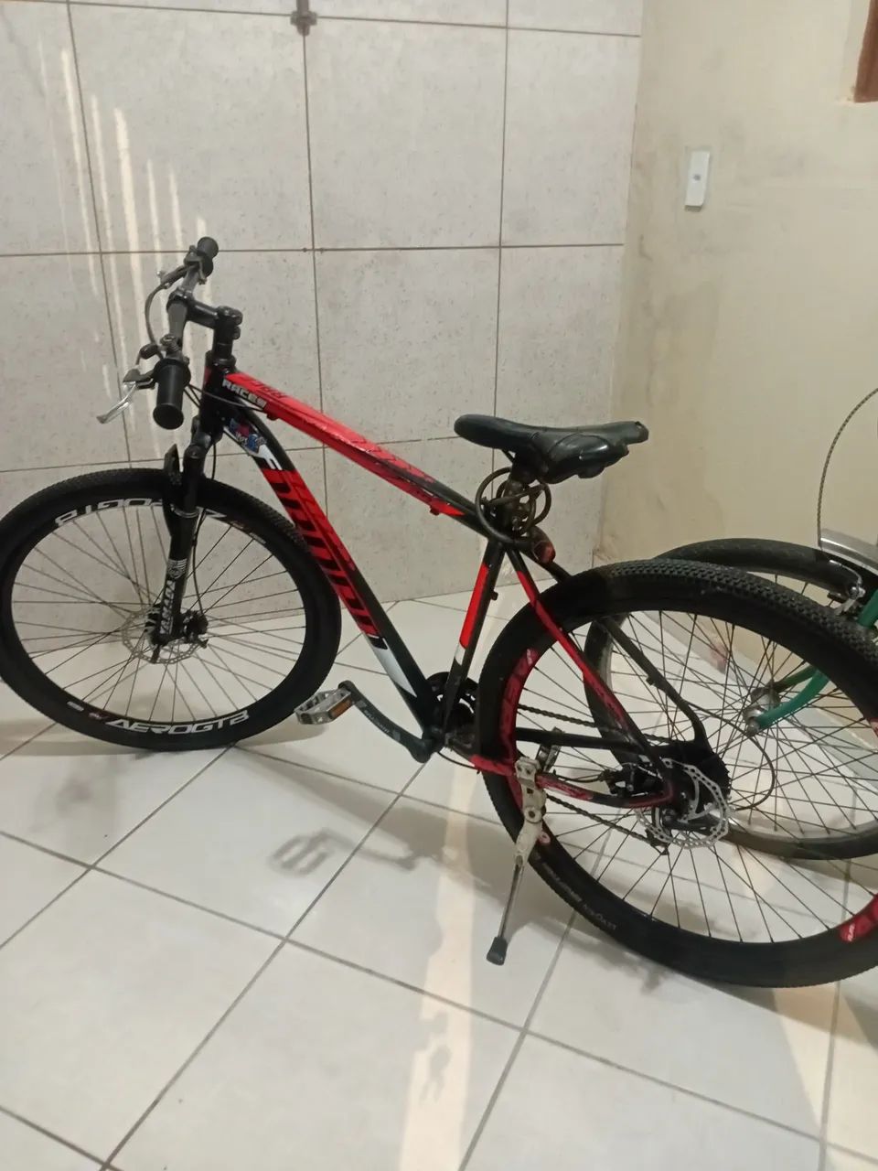 Bicicleta Aro 29 bem conservada  - Foto 2