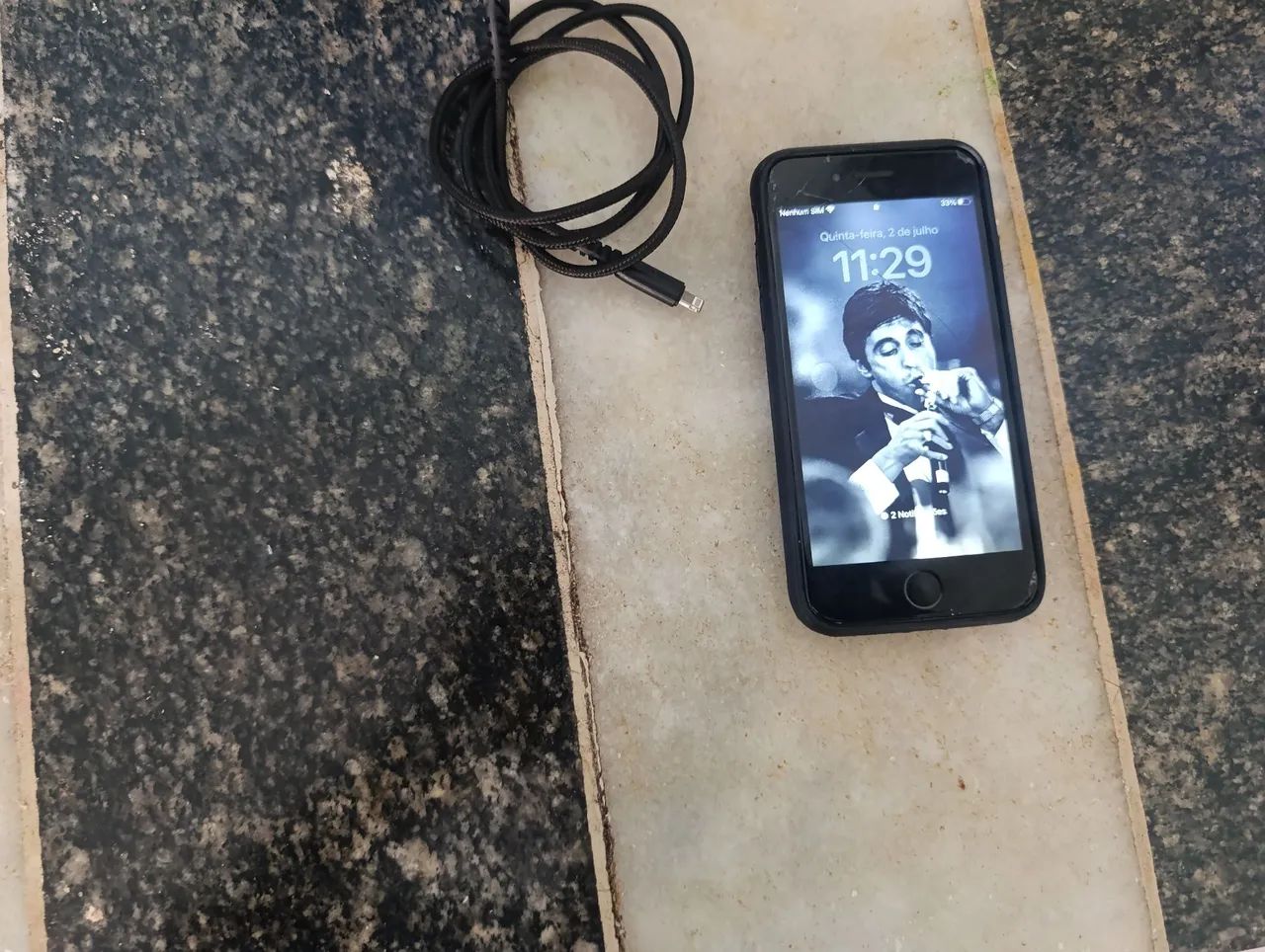 iPhone 8 usado +carregador + capinha  - Foto 4