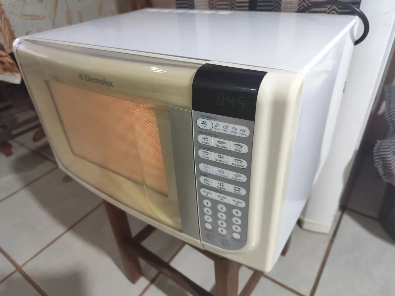 Microondas Eletrolux 110v  - Foto 3
