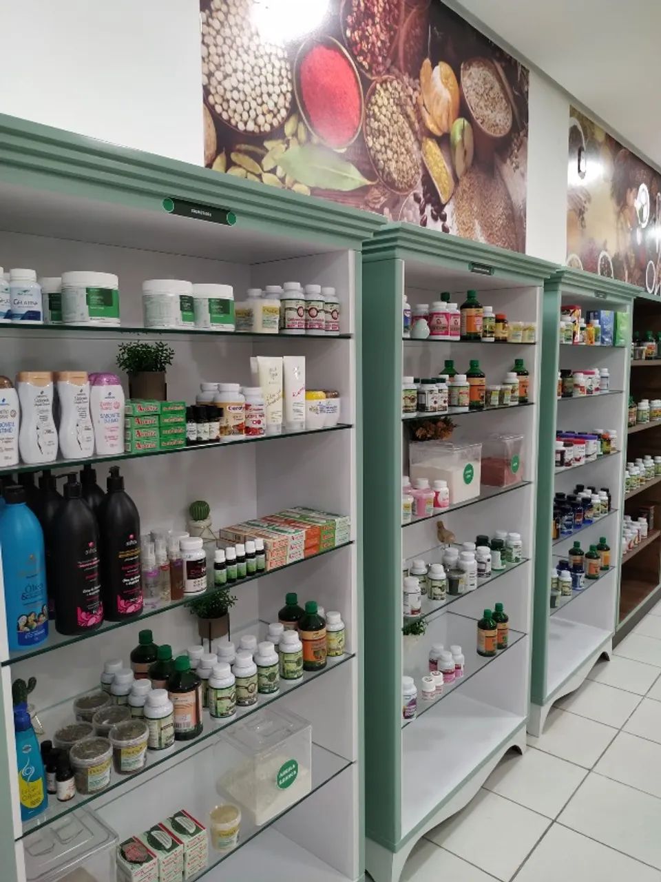 Prateleira+balcão para comercio material MDF maciço de boa qualidade - Foto 5