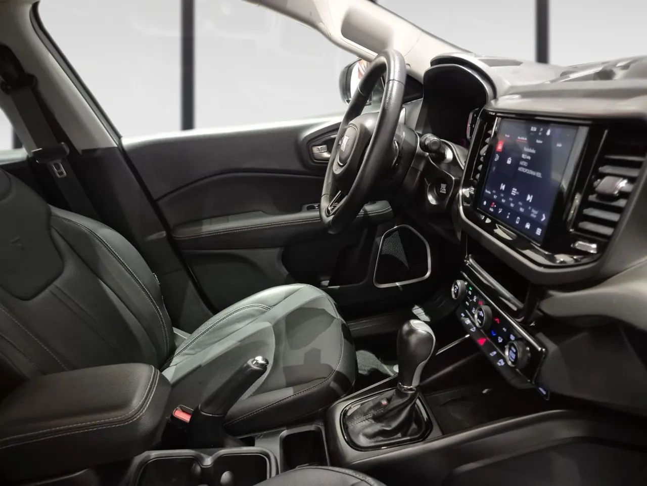 Fiat Toro Volcano 2.0 16V 4x4 TB Diesel Aut., foto 10 de 17
