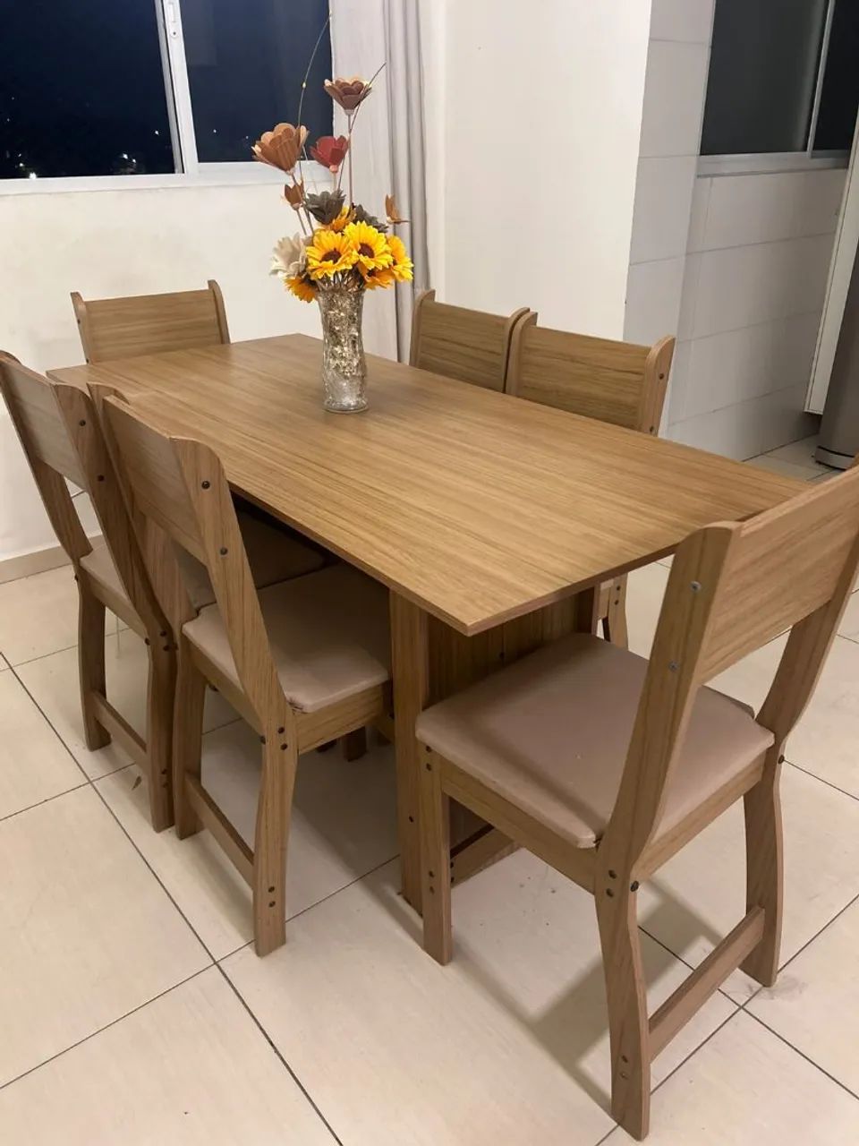 Mesa de 6 cadeiras Mdf