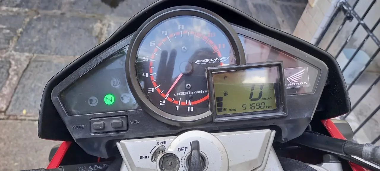 HONDA CB 300R FLEX 2013 - EXTREMAMENTE CONSERVADA - Foto 5