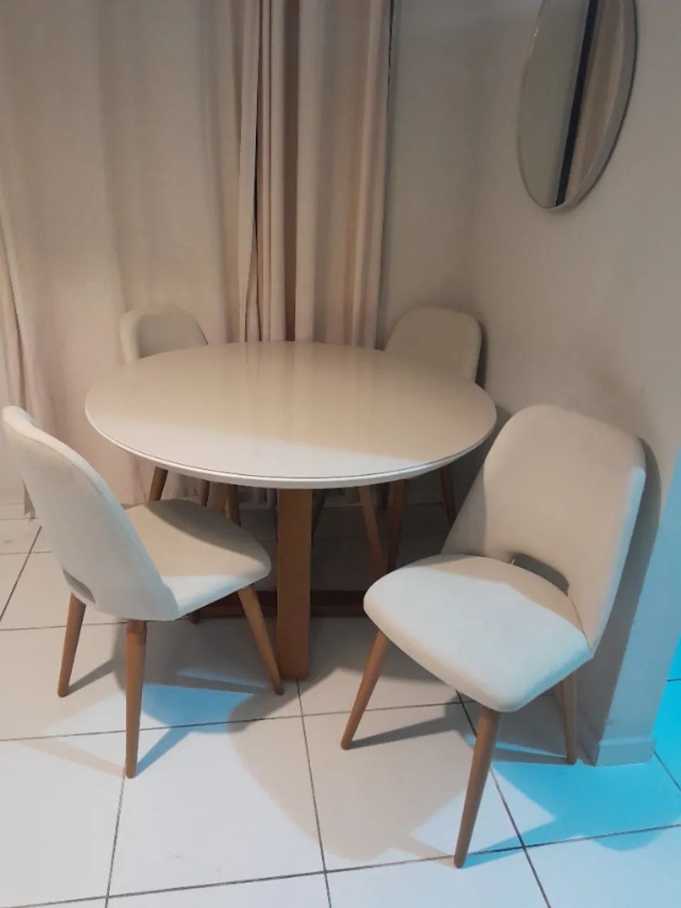 Mesa de jantar 4 cadeiras - Foto 2