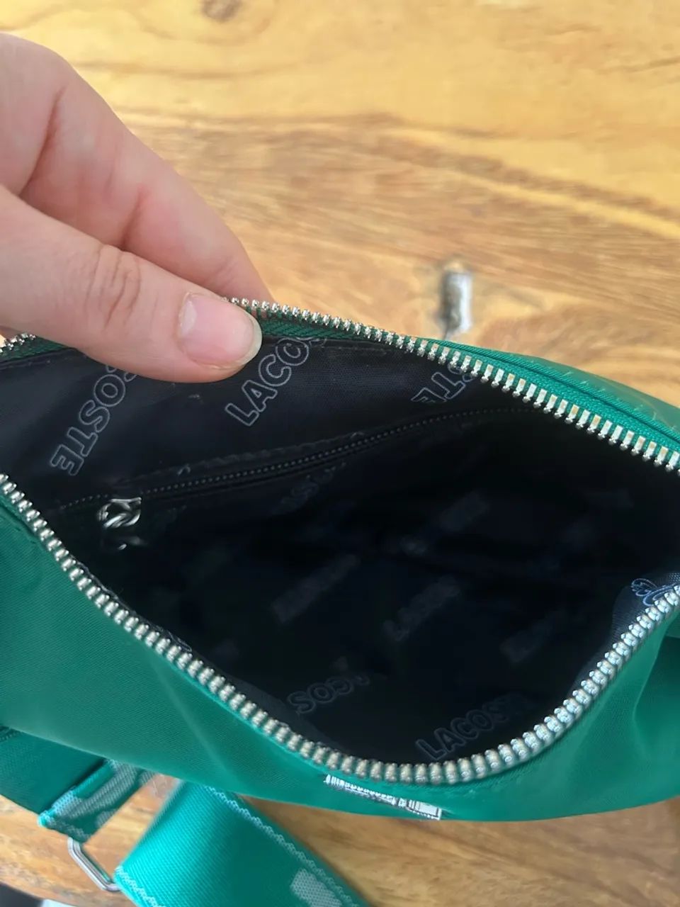 Bolsa Lacoste verde  - Foto 4