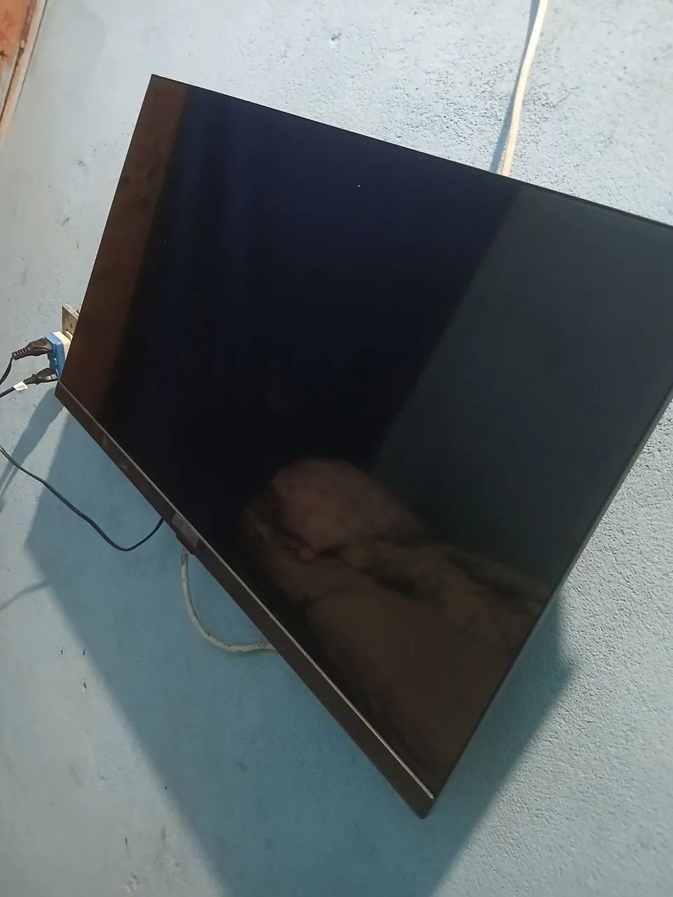 Tv de Led 32 polegadas 2 meses de uso 