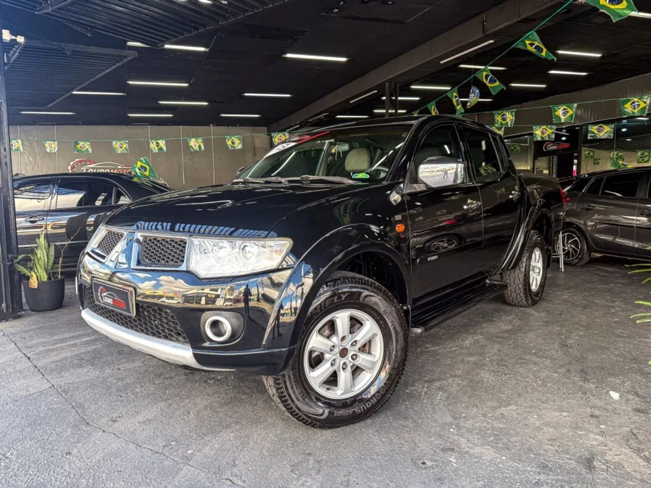 Mitsubishi L200 2013