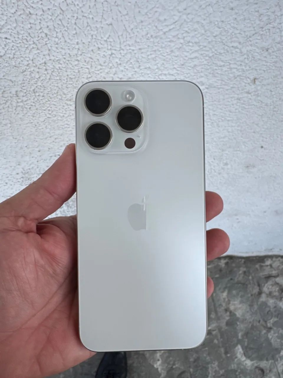Vendo iPhone 15 pro Max branco 