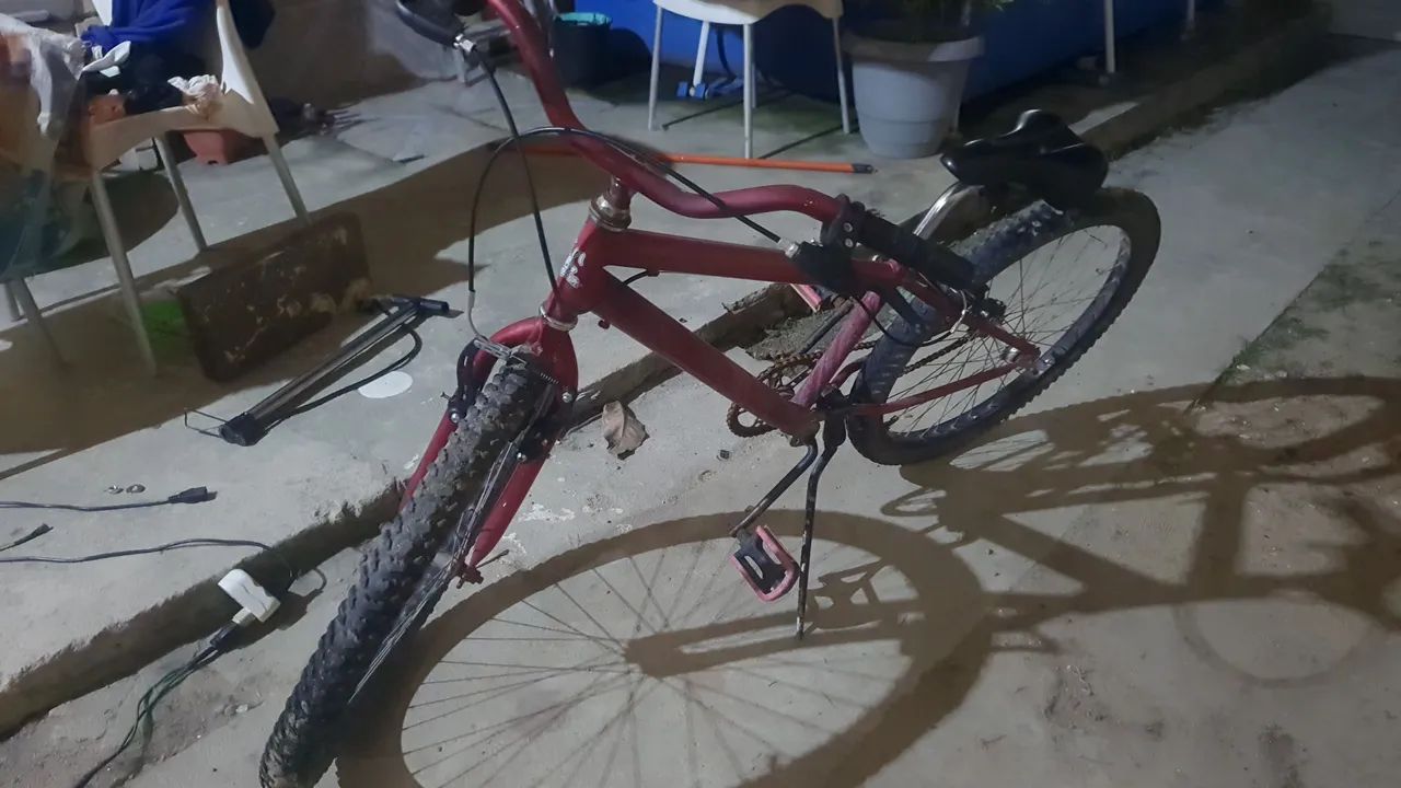 Bicicleta aro 24 troco em celular - Foto 4
