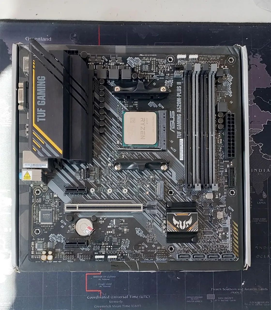 Kit AMD Ryzen 5 5600 + Asus A520m-plus II Tuf gaming - Peças de