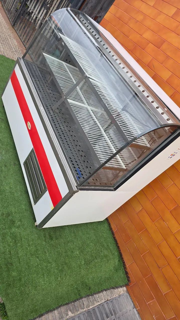 Vitrine refrigerada bolos doces Ag Rebelo 220 - Foto 4