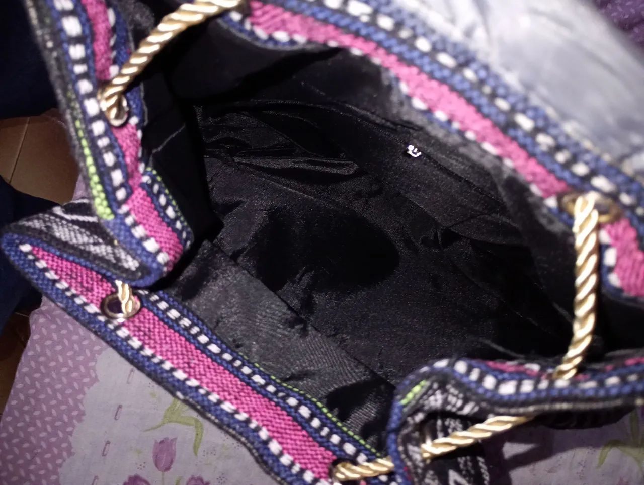 Vendo uma mochila nova.Entrego - Foto 4