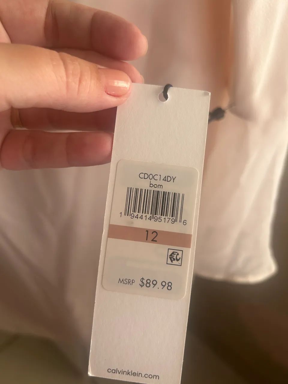 Vestido Calvin Klein novo tem 46/48 - Foto 5