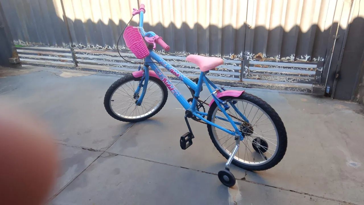Vendo Bicicleta Infantil Aro 20 Menina - Foto 3
