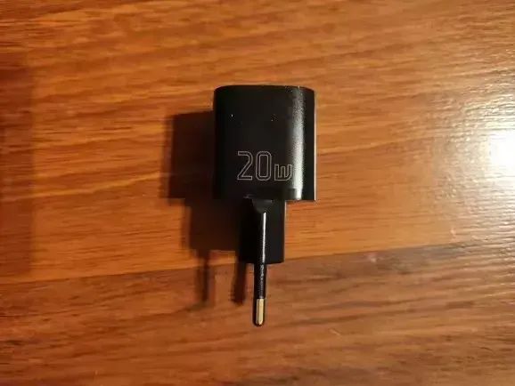 Carregador Essager GaN 20W USB-C + USB Carga Rápida - Foto 3