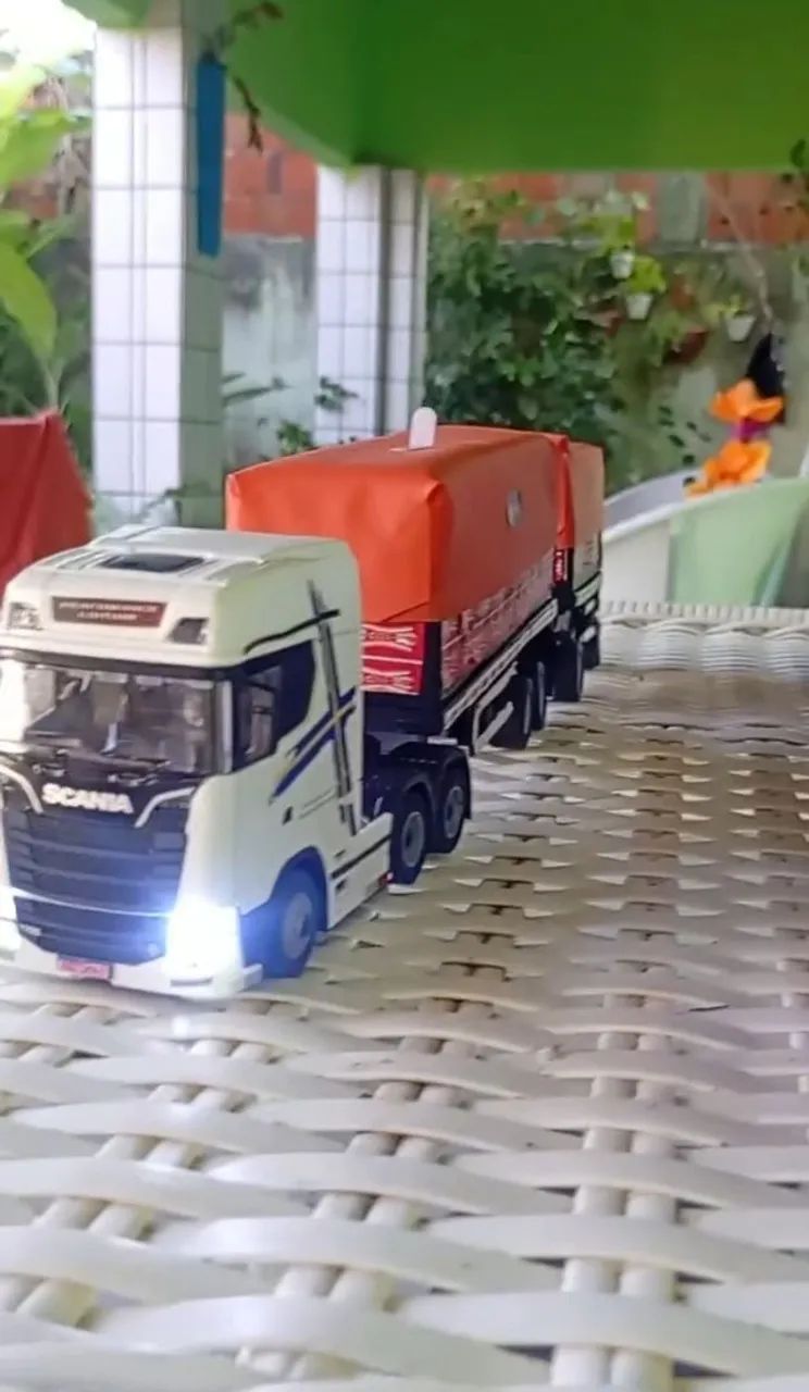 Miniatura de Carreta Graneleira  - Foto 3