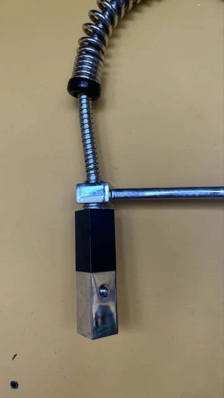 Torneira Monocomando Gourmet de Mesa com Ducha Flexível ( DECA) - Foto 4