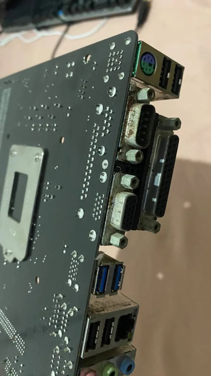 Placa Mãe GIGABYTE H310m ds2 8° e 9° geração INTEL. - Foto 2