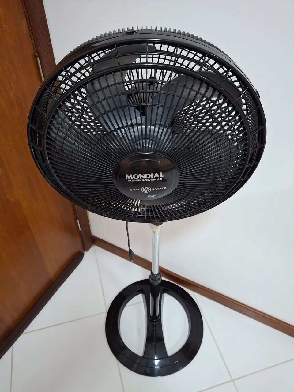 Ventilador de Coluna Mondial - Foto 2